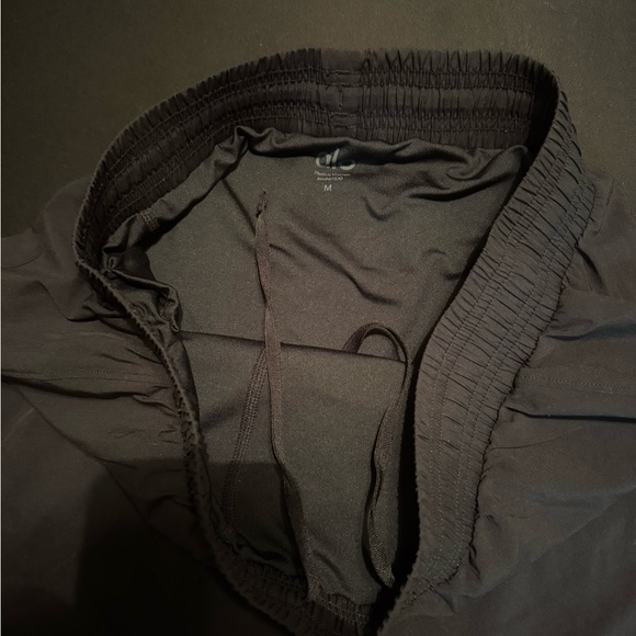 Alo 5” adapt running shorts black M lined - Picture 3 of 4